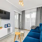 Kapitański Mostek Apartments Kołobrzeg by Renters