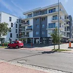 Kapitański Mostek Apartments Kołobrzeg by Renters